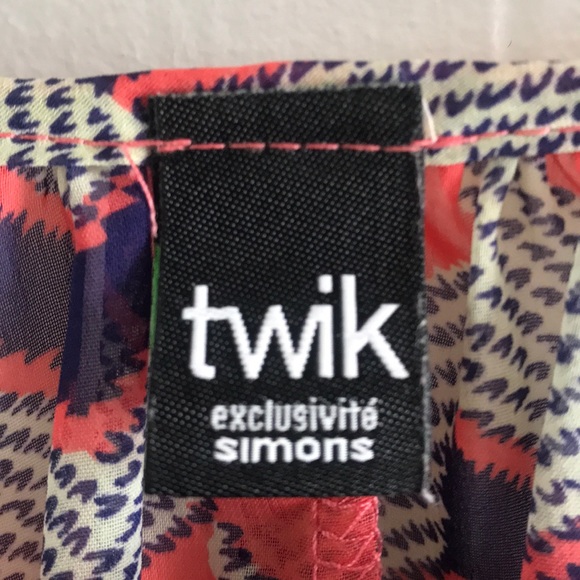 Simons Twik sheer top - Picture 3 of 3